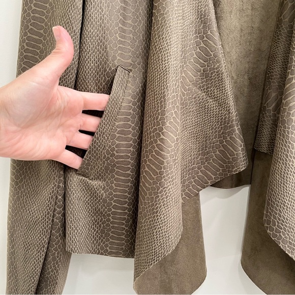 Blank NYC fast play open front draped Moto jacket olive green croc faux leather - Picture 6 of 13